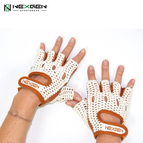 CYCLING GLOVES